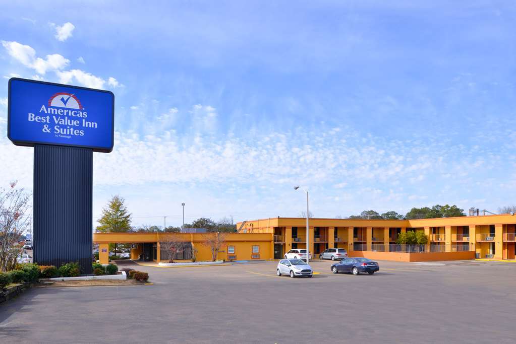 Quality Inn Starkville Exterior foto